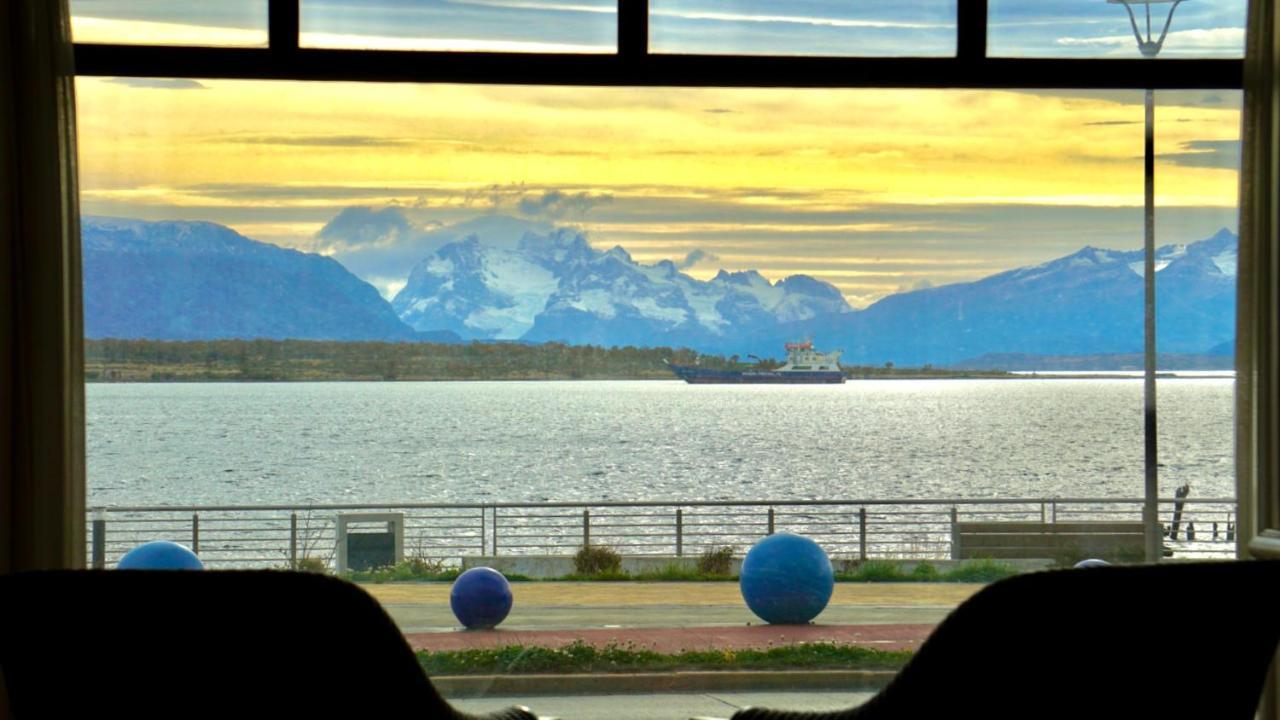 Hotel Costaustralis Puerto Natales Exterior photo